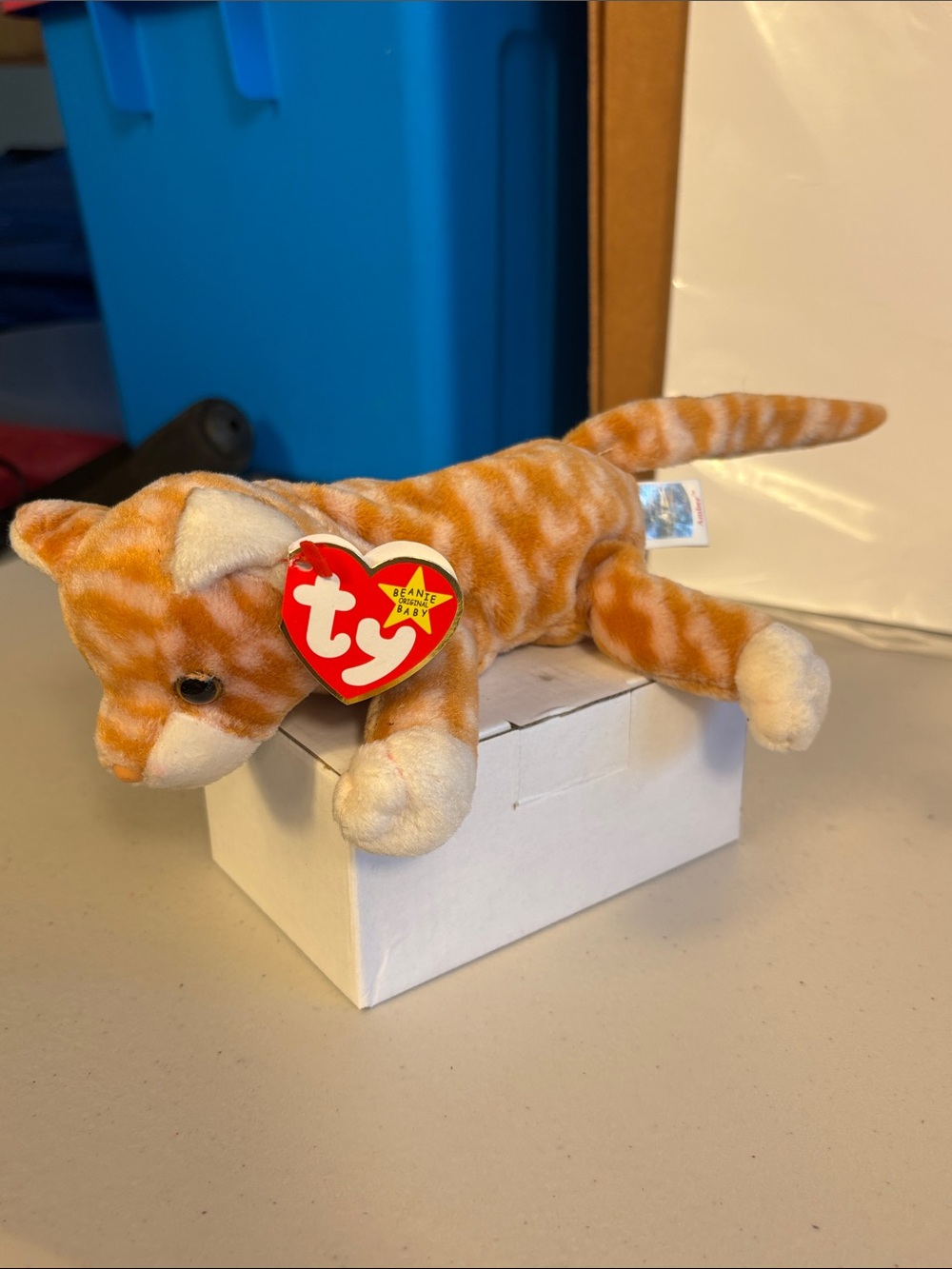 NWT- Vintage Ty Beanie Baby Amber the Gold Tabby Cat 1999 Retired MWMT